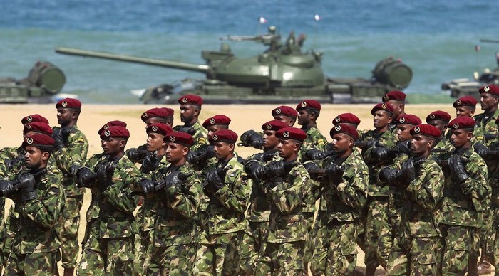 Quân đội Sri Lanka diễu binh phô diễn sức mạnh ảnh 2